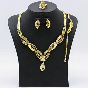 Ladies fashion Jewellery Set