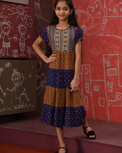 Girls Fashionable Frocks