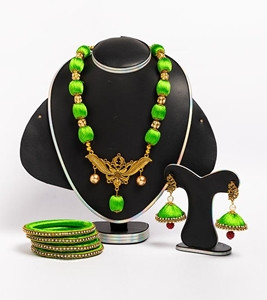 Fashionable Jewellery Set