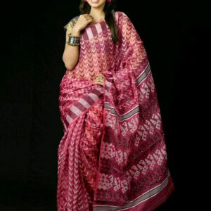 Women's Fashionable Saree